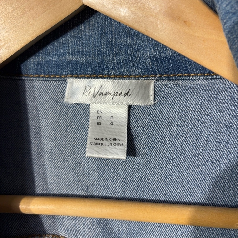 Revamped Sz L Light Wash Denim Buttoned Belted Dress Jacket Pocket & Raw Hem - Picture 3 of 11